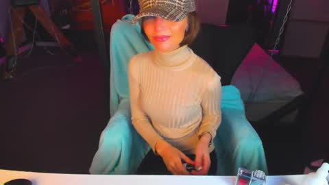 Elizabethangel online show from March 6, 2025, 8:30 am