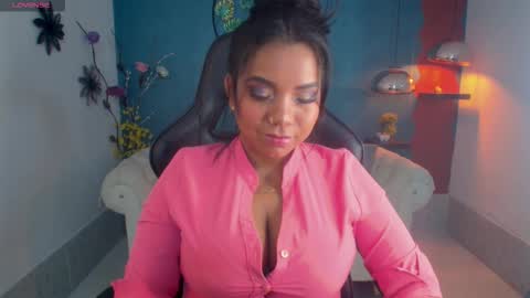 Snapshot of elizabeth_suan_ chatting on March 15, 2026, 11:27 am Elizabeth online show from March 15, 2026, 11:27 am