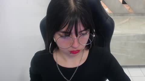 Elizabeth online show from February 22, 2026, 12:36 pm