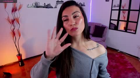 Elizabeth online show from December 3, 2024, 4:39 pm