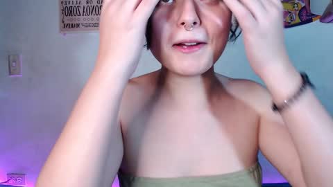 Elizabeth Taylor online show from December 6, 2024, 10:19 pm