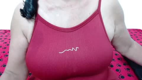 ElizabethMiler online show from June 12, 2026, 3:27 am