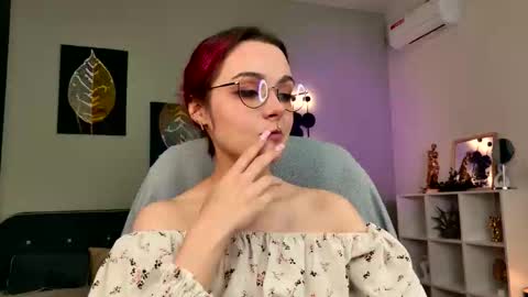 Elizabet online show from November 27, 2025, 10:12 pm