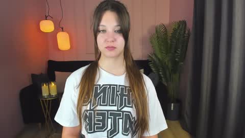 Snapshot of elizamild chatting on December 15, 2024, 4:48 pm Eliza online show from December 15, 2024, 4:48 pm