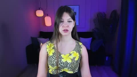 Snapshot of elizamild chatting on January 12, 2025, 12:55 pm Eliza online show from January 12, 2025, 12:55 pm