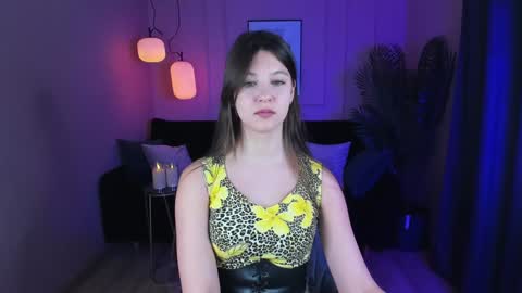 Snapshot of elizamild chatting on January 12, 2025, 3:57 pm Eliza online show from January 12, 2025, 3:57 pm