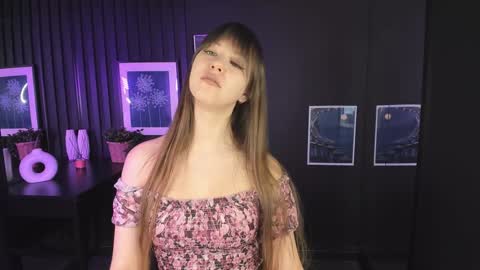 Snapshot of elizamild chatting on February 4, 2025, 4:50 pm Eliza online show from February 4, 2025, 4:50 pm