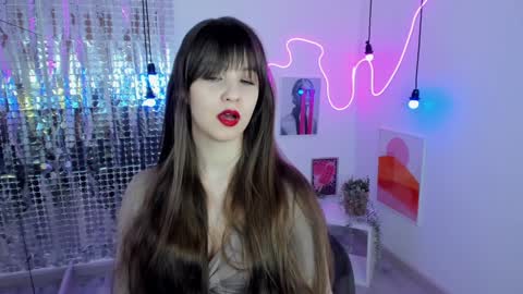 Snapshot of elizamild chatting on February 7, 2025, 7:27 pm Eliza online show from February 7, 2025, 7:27 pm