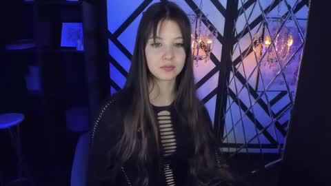 Snapshot of elizamild chatting on February 14, 2025, 5:25 pm Eliza online show from February 14, 2025, 5:25 pm