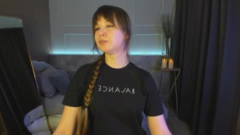 Snapshot of elizamild chatting on February 20, 2025, 4:57 pm Eliza online show from February 20, 2025, 4:57 pm