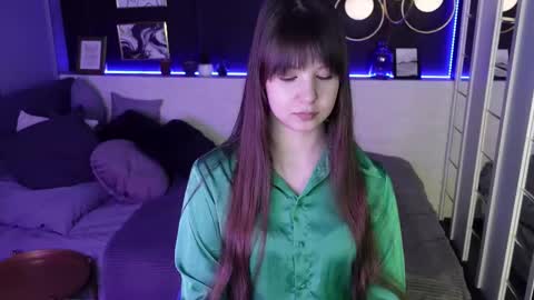 Snapshot of elizamild chatting on February 21, 2025, 1:44 pm Eliza online show from February 21, 2025, 1:44 pm