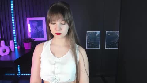 Snapshot of elizamild chatting on March 11, 2025, 1:12 pm Eliza online show from March 11, 2025, 1:12 pm