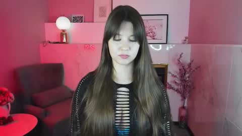 Snapshot of elizamild chatting on November 4, 2025, 1:43 pm Eliza online show from November 4, 2025, 1:43 pm