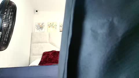 Snapshot of elizawiliamst chatting on November 12, 2025, 11:32 am Eliza online show from November 12, 2025, 11:32 am