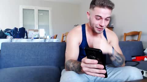 elkafit28 online show from April 4, 2026, 12:35 pm