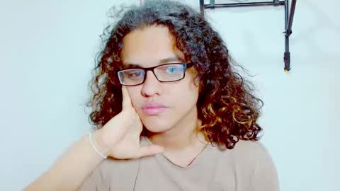 Diana online show from December 9, 2024, 1:45 pm