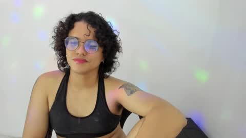 Diana online show from October 31, 2025, 7:04 pm