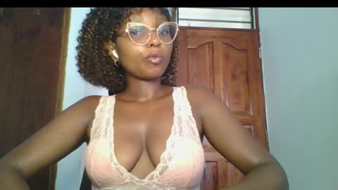 Ella online show from March 10, 2025, 5:11 am