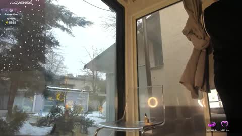 ella_vee online show from February 28, 2026, 6:03 am