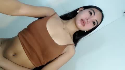 ella_walkerxxx online show from May 28, 2026, 3:59 am