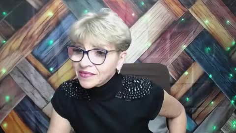 EllaBonito online show from October 1, 2025, 5:35 am
