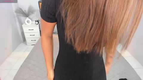 Snapshot of ellabrown_ chatting on May 28, 2026, 4:10 am SINGLE PO online show from May 28, 2026, 4:10 am