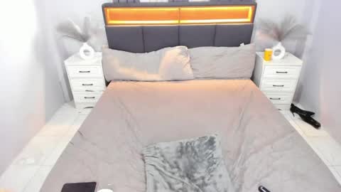 Snapshot of ellabrown_ chatting on June 5, 2026, 4:19 am SINGLE PO online show from June 5, 2026, 4:19 am