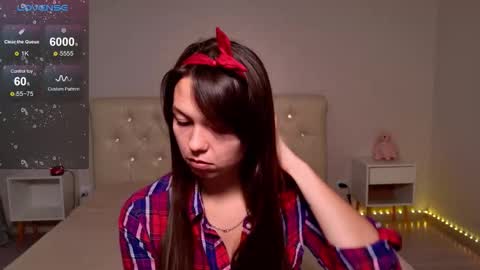 ellacanny online show from October 21, 2025, 5:52 am