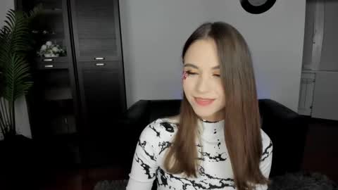 ellacurtis online show from October 5, 2025, 6:06 pm