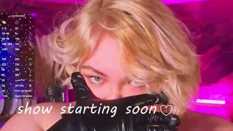 ellagoddes online show from April 3, 2026, 4:05 pm