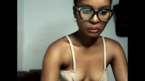 Snapshot of ellah245 chatting on February 24, 2026, 10:19 pm ellah245 online show from February 24, 2026, 10:19 pm