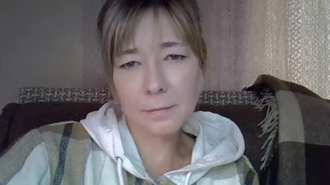 ellajohnsonx online show from September 27, 2025, 10:20 am