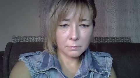 ellajohnsonx online show from October 16, 2025, 4:52 pm