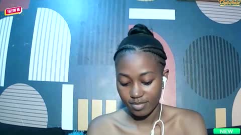 Ellanda Dolly online show from December 23, 2025, 1:58 am