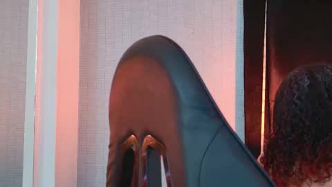 Ella Sanders online show from March 25, 2026, 12:38 am