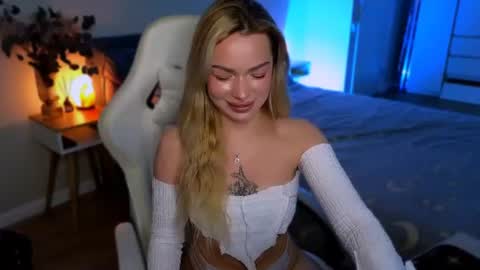 Ella online show from July 30, 2026, 6:56 am
