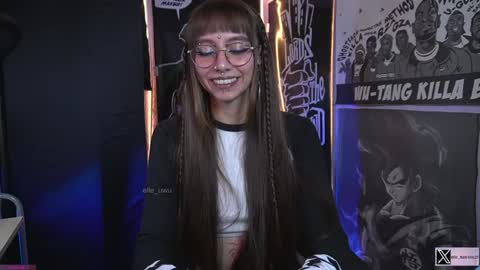 Snapshot of elle_uwu chatting on December 14, 2024, 10:07 pm follow me on instagram . online show from December 14, 2024, 10:07 pm