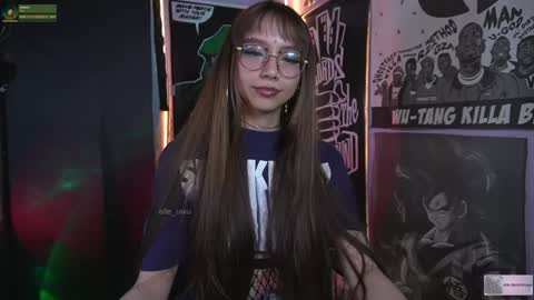 Snapshot of elle_uwu chatting on December 23, 2024, 10:44 pm follow me on instagram . online show from December 23, 2024, 10:44 pm