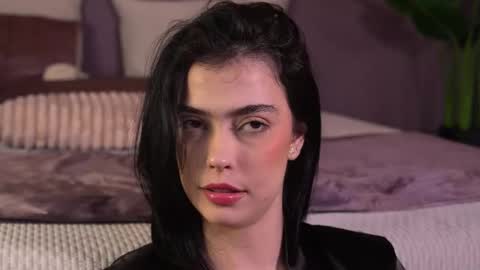 Snapshot of ellediane chatting on February 17, 2025, 3:47 am Elle Diane online show from February 17, 2025, 3:47 am