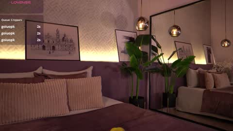 Snapshot of ellediane chatting on November 14, 2025, 10:40 pm Elle Diane online show from November 14, 2025, 10:40 pm