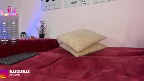 Yiss online show from October 23, 2025, 6:34 am