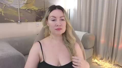 ElleSoft1 online show from July 25, 2026, 7:11 pm