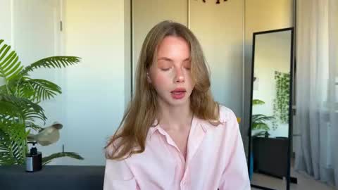 Ellie  --- Ill see you either on Friday or Saturday and definitely on Sunday  online show from September 29, 2025, 12:32 pm