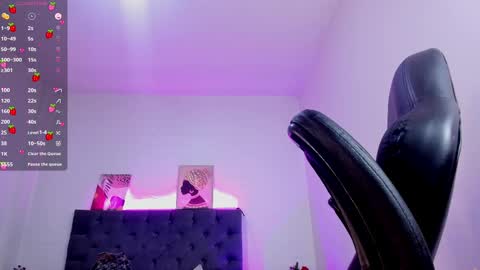 Snapshot of ellie_alves chatting on October 23, 2025, 12:15 pm Ellie online show from October 23, 2025, 12:15 pm