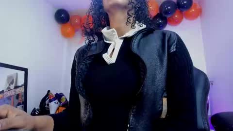 Snapshot of ellie_alves chatting on November 3, 2025, 2:29 pm Ellie online show from November 3, 2025, 2:29 pm