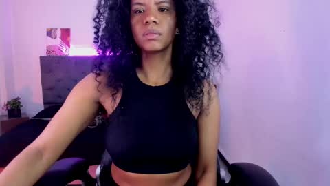 Snapshot of ellie_alves chatting on November 20, 2025, 3:23 pm Ellie online show from November 20, 2025, 3:23 pm