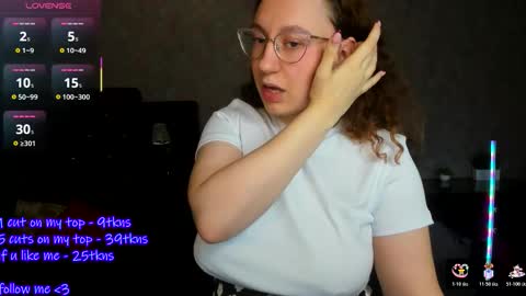 Ellie online show from November 9, 2025, 12:14 pm