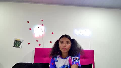 ellie_cute7 online show from March 31, 2026, 7:25 pm