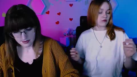 Ellie online show from October 14, 2025, 7:36 pm