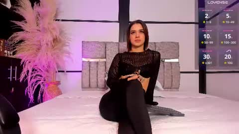 elliecarter_ online show from July 27, 2026, 4:19 am